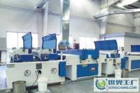 電腦桌、辦公臺專用UV涂裝設(shè)備——森人機(jī)械助力高效生產(chǎn)